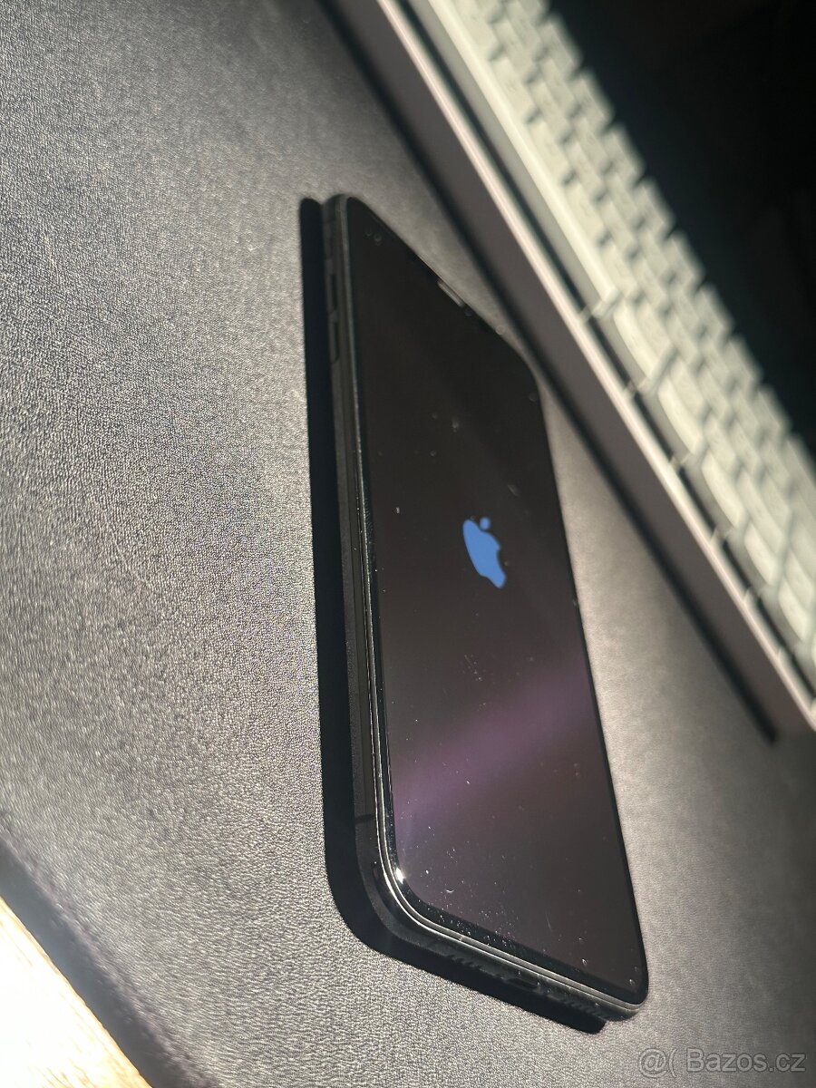 Apple iPhone XS Max 64Gb - 5