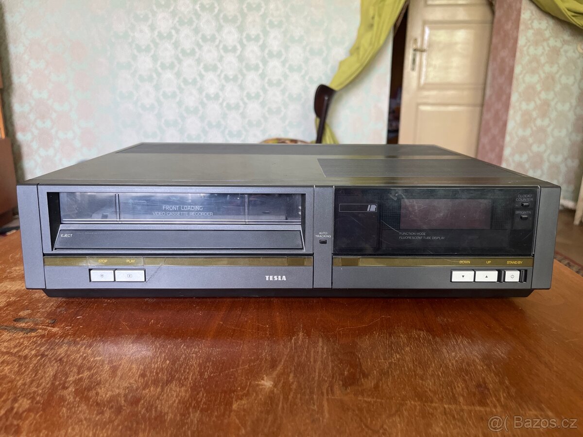Funkční retro videorekordér TESLA VM 6465 (Philips) - 5