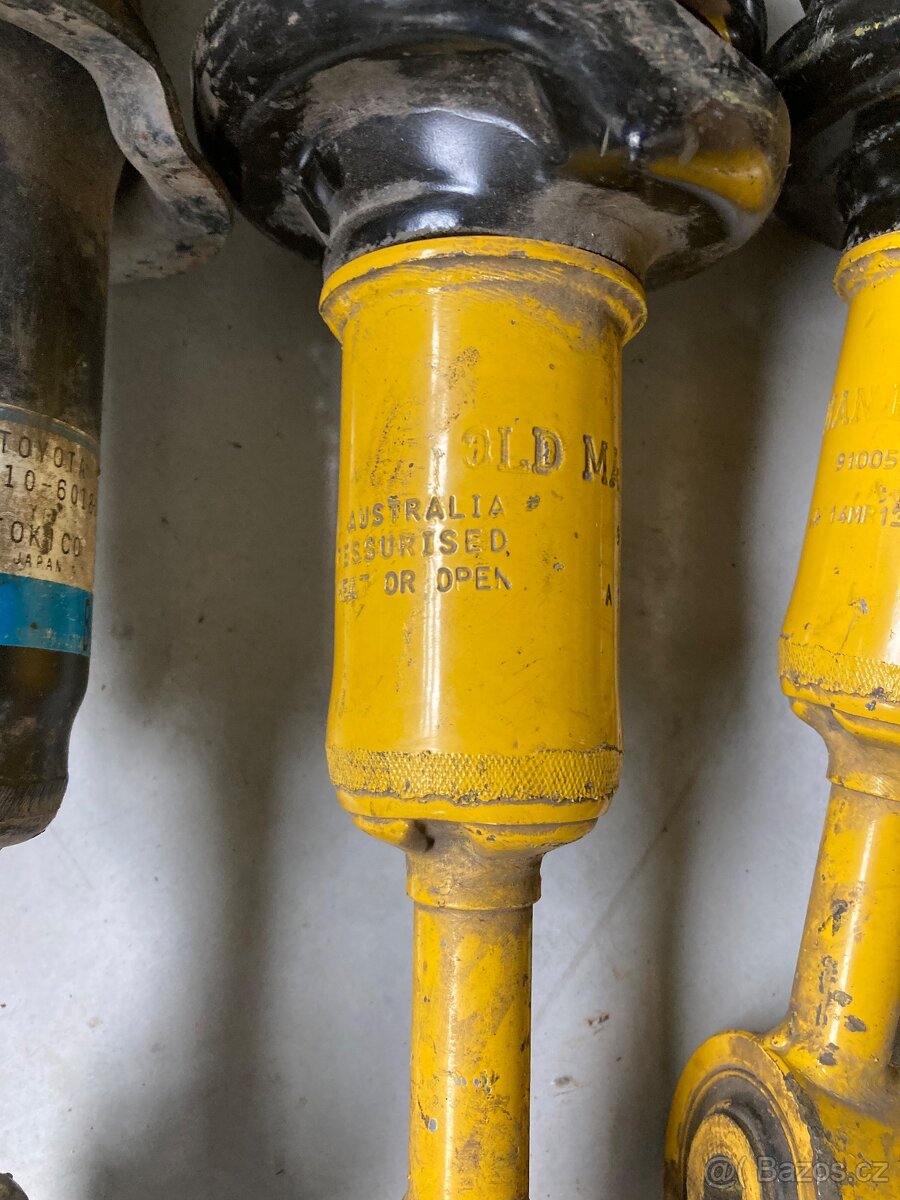 Pružiny a Tlumiče Toyota Land Cruiser 200