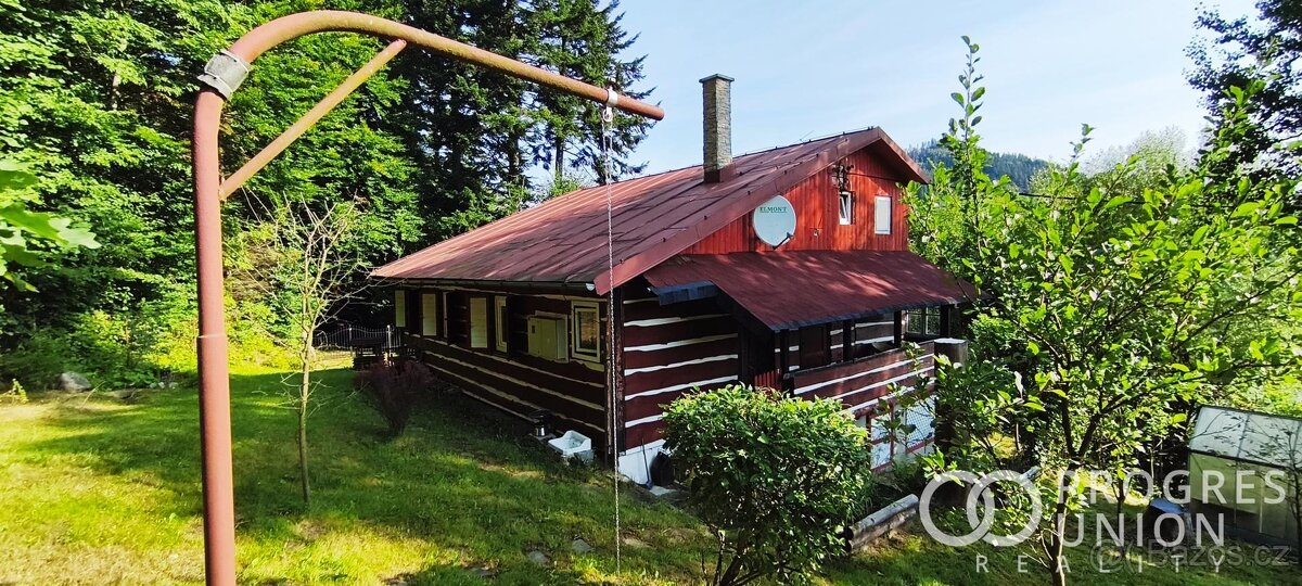 Nabízíme k prodeji krásnou chatu u přehrady Bystřička - 5