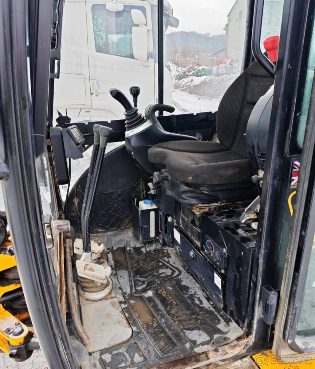 Minibagr bagr Jcb 8026 - 5