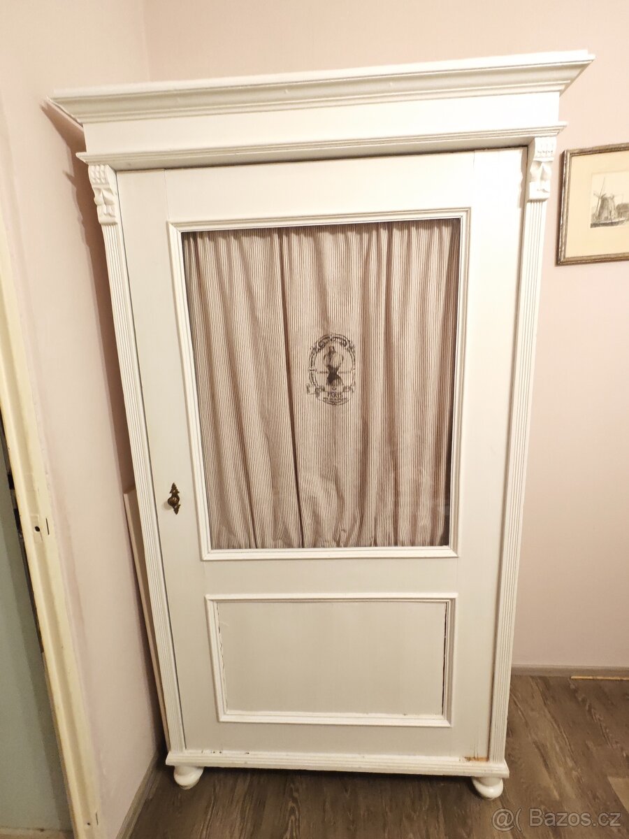 Starožitná šatní skříň celodřevěná - 5