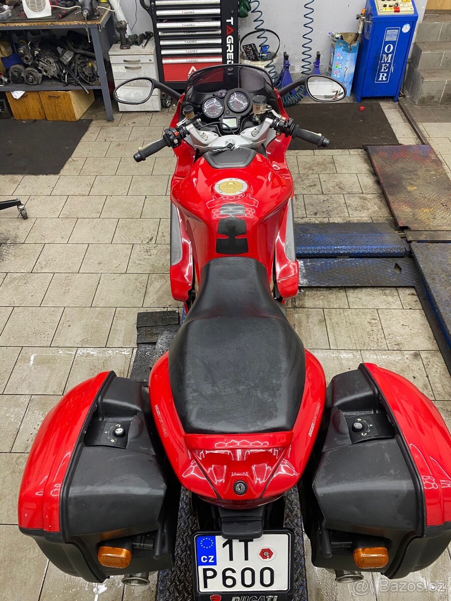 Ducati ST2 Rok 2000 - 5