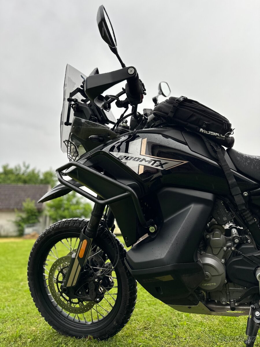 CF Moto 800 MT X