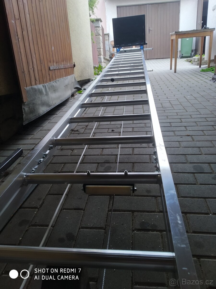 stavební výtah vrátek solární panely pokrývačský - 5