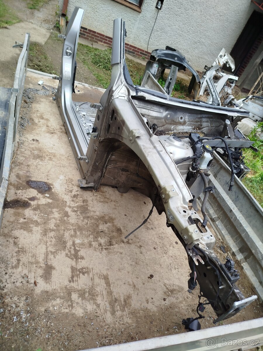 Predná pravá štvrťka Passat B8 predná nápravnica - 5