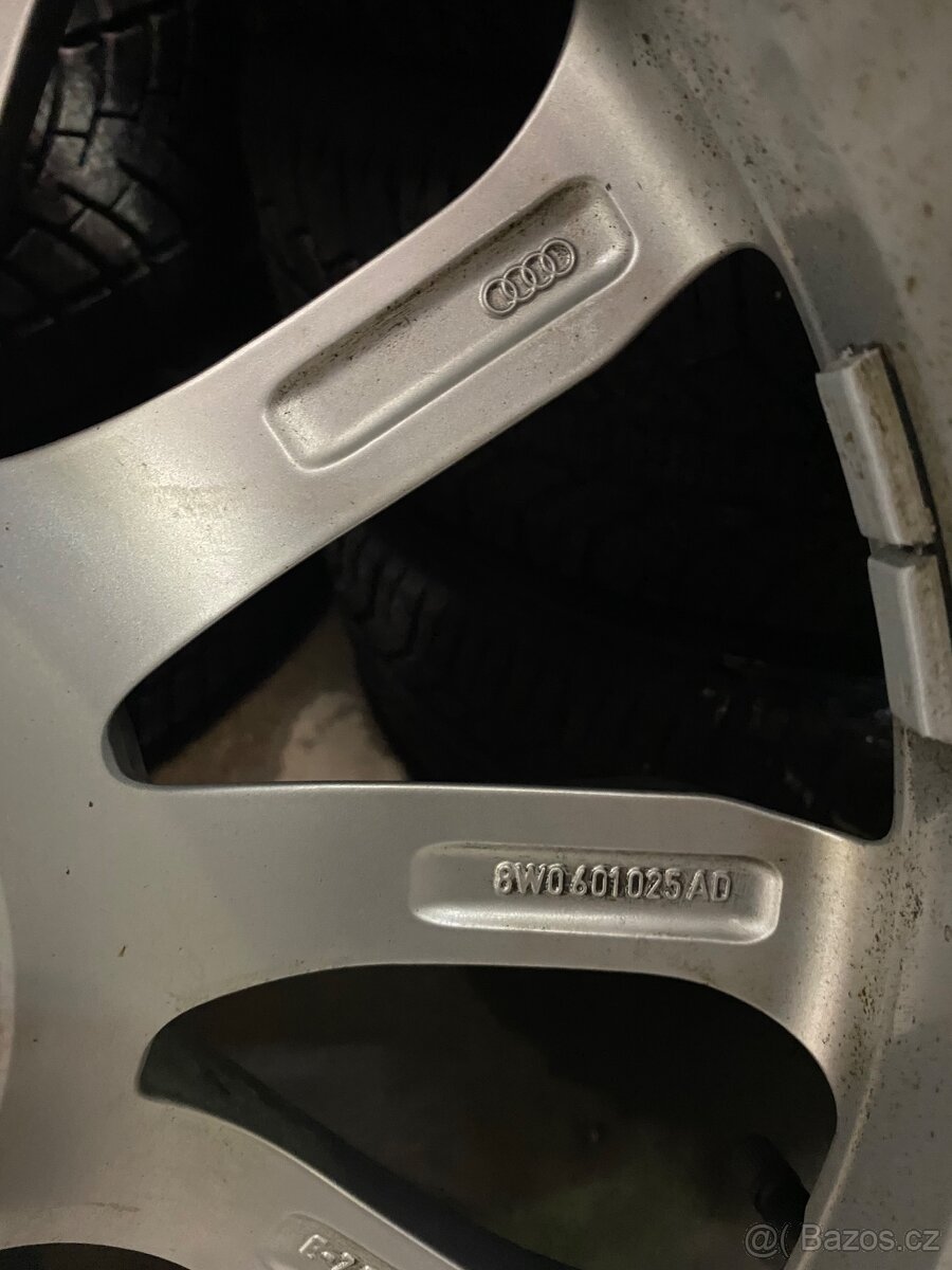 5x112 R18 7,5J ET39 Audi A4 + 225/45 R18 zimné - 5
