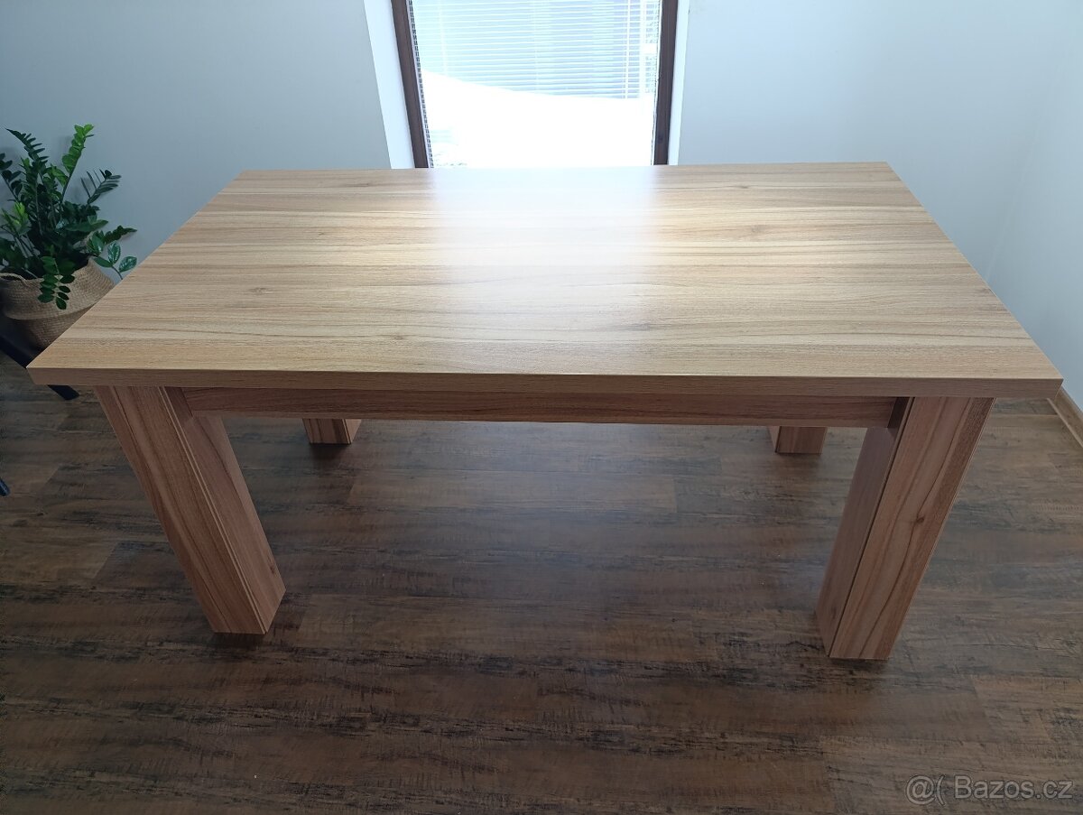 jídelní stůl + židle - 5