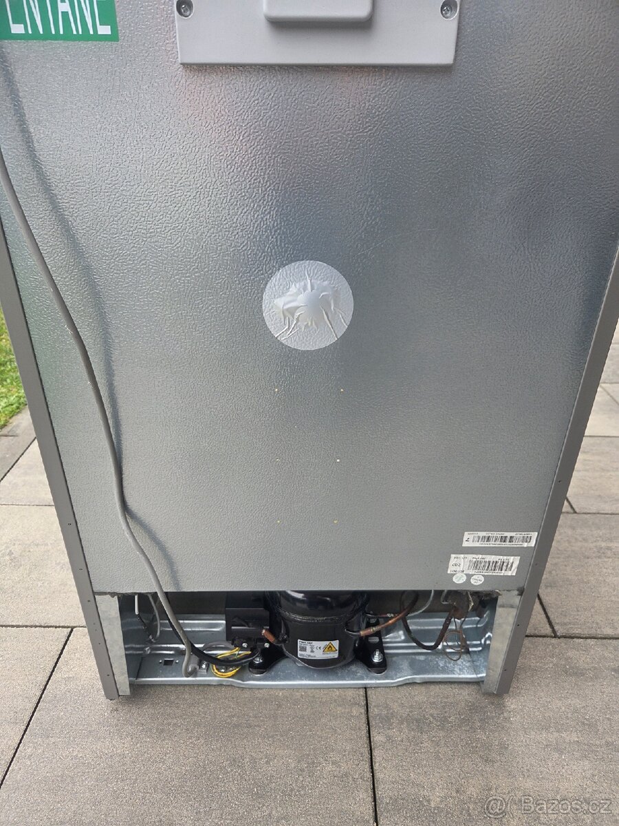 Malý mrazák Candy - 5