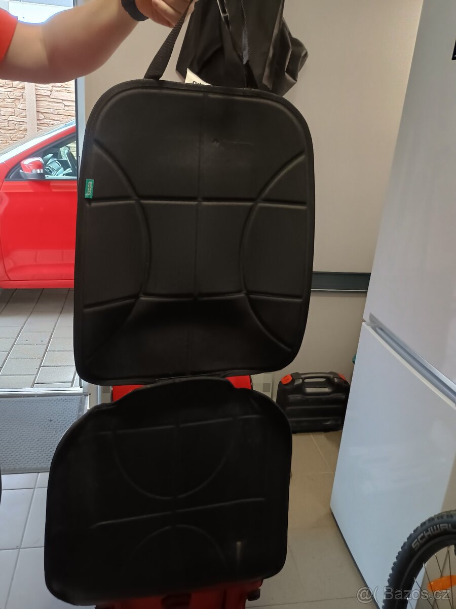 Autosedačka Britax Römer Advansafix IV, rok 2018 - 5
