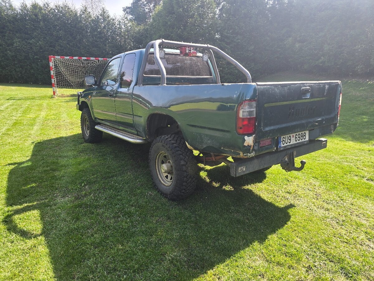 Toyota Hilux, 2.4TD