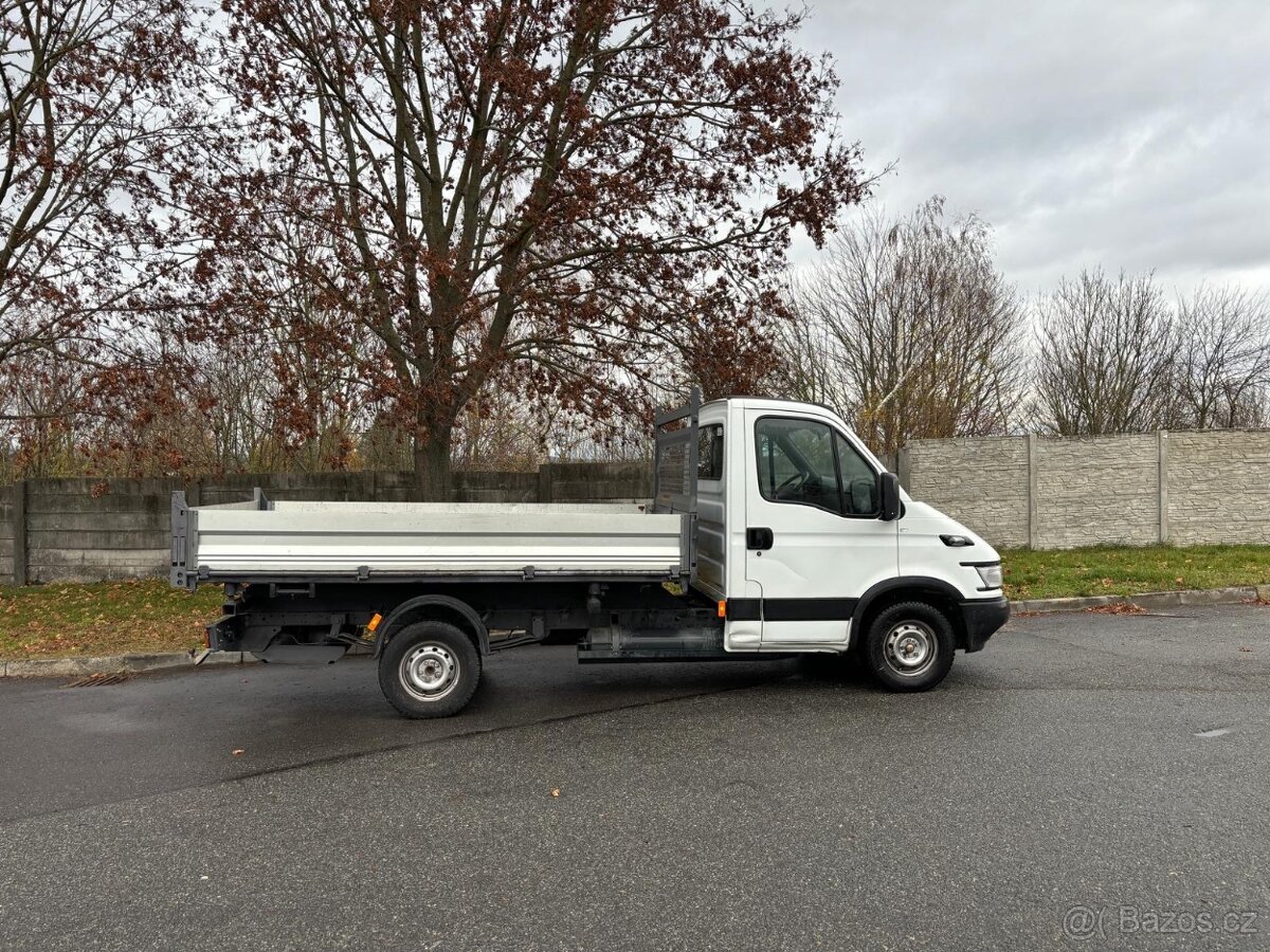 Třístranný sklápěč, valník, značky Iveco Daily, skladem - 5