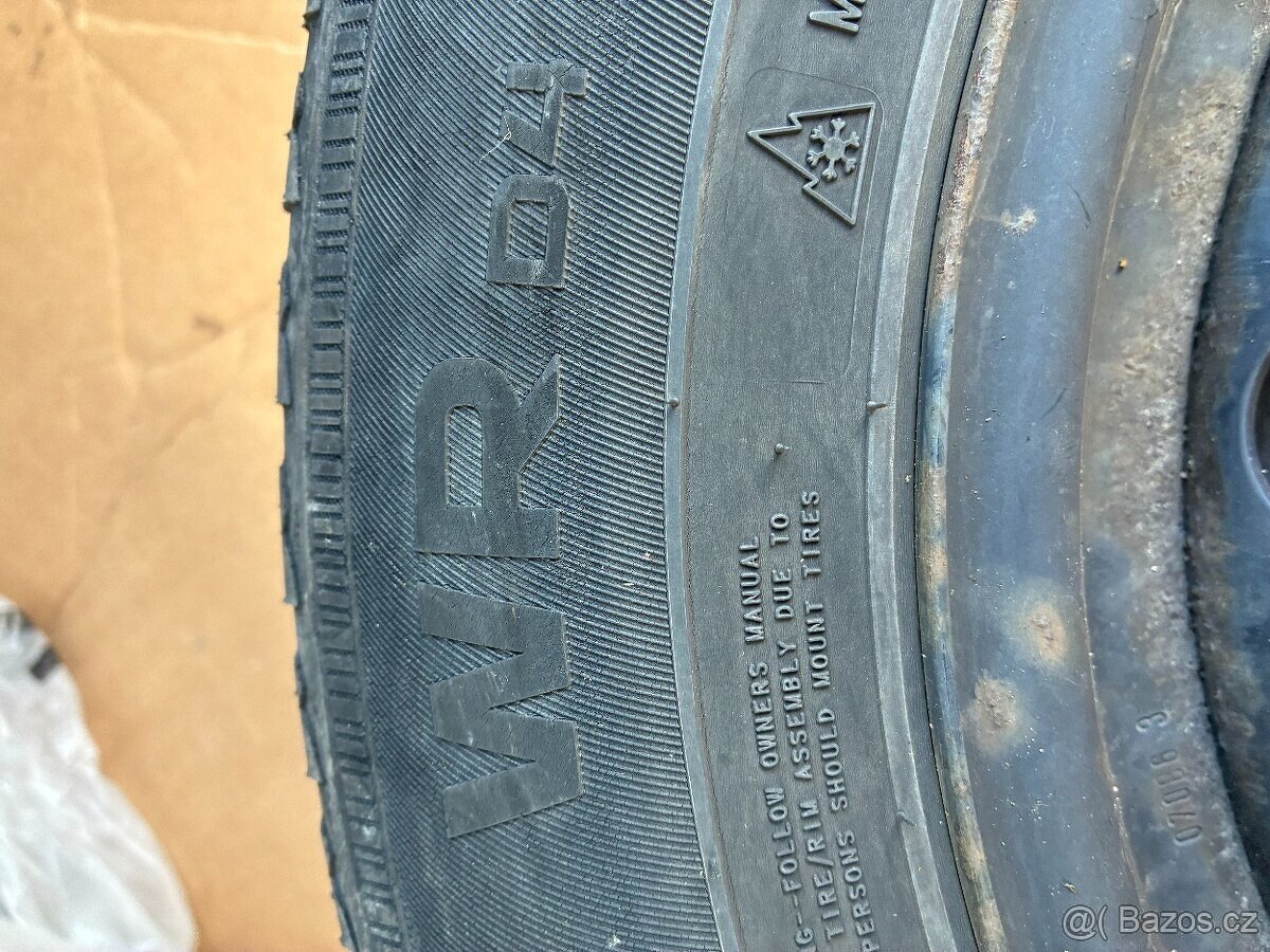 Disky s pneu M+S Nokian R15 195/65, plecháče 4 ks - 5