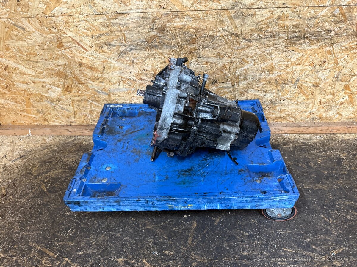 MANUÁLNÍ PŘEVODOVKA 1.9D 75KW RENAULT JC5132 - 5