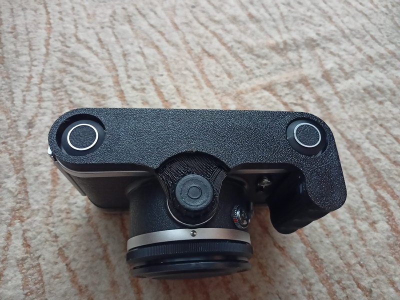 Krytky Pentacon SIX - 5