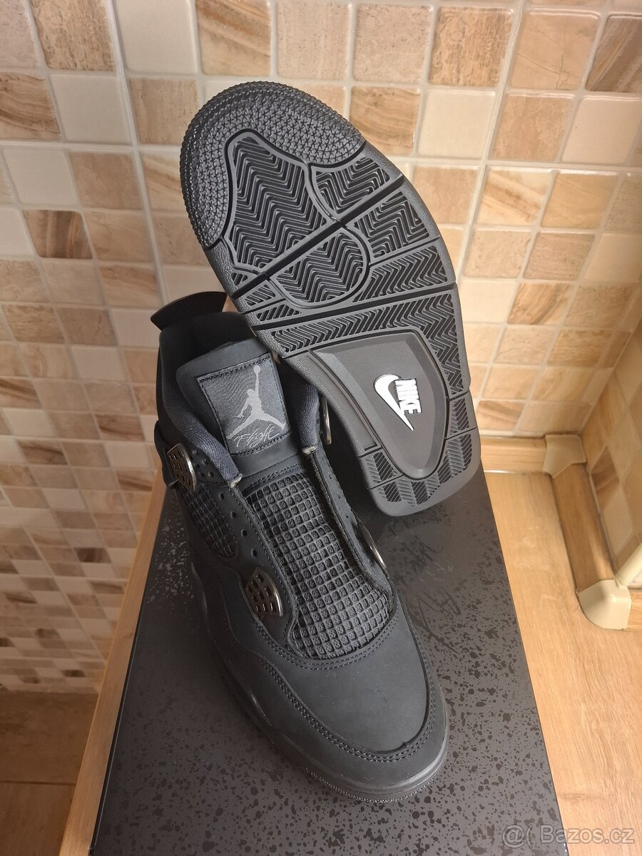Air Jordan 4 Black Cat 2025 - 5