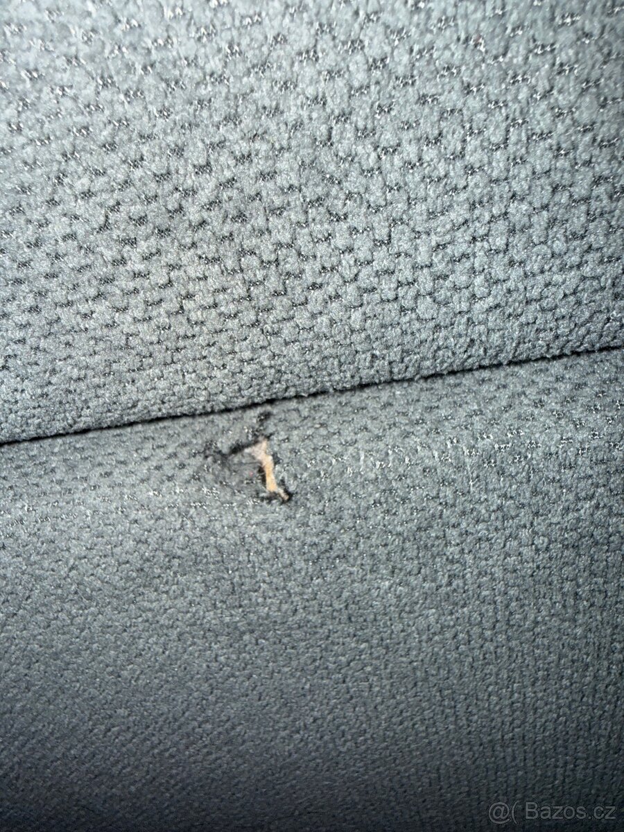 Čalouněná postel - 5