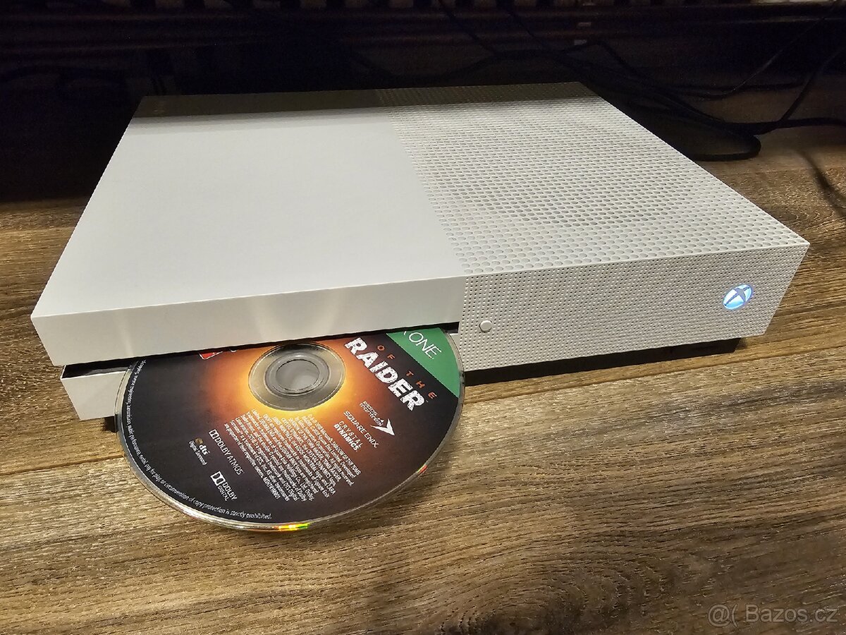 Xbox one s 1TB + ovladač - 5