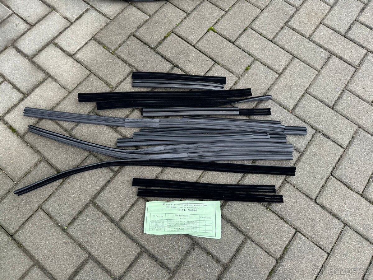 Lada Vaz , sametky oken ve dveřích - 5