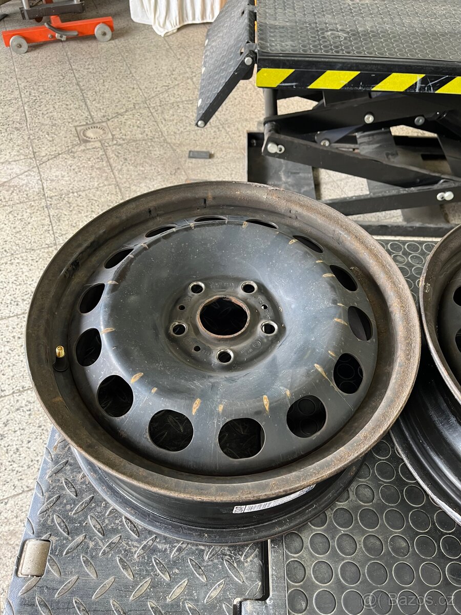 Škoda Octavia 3 - 5