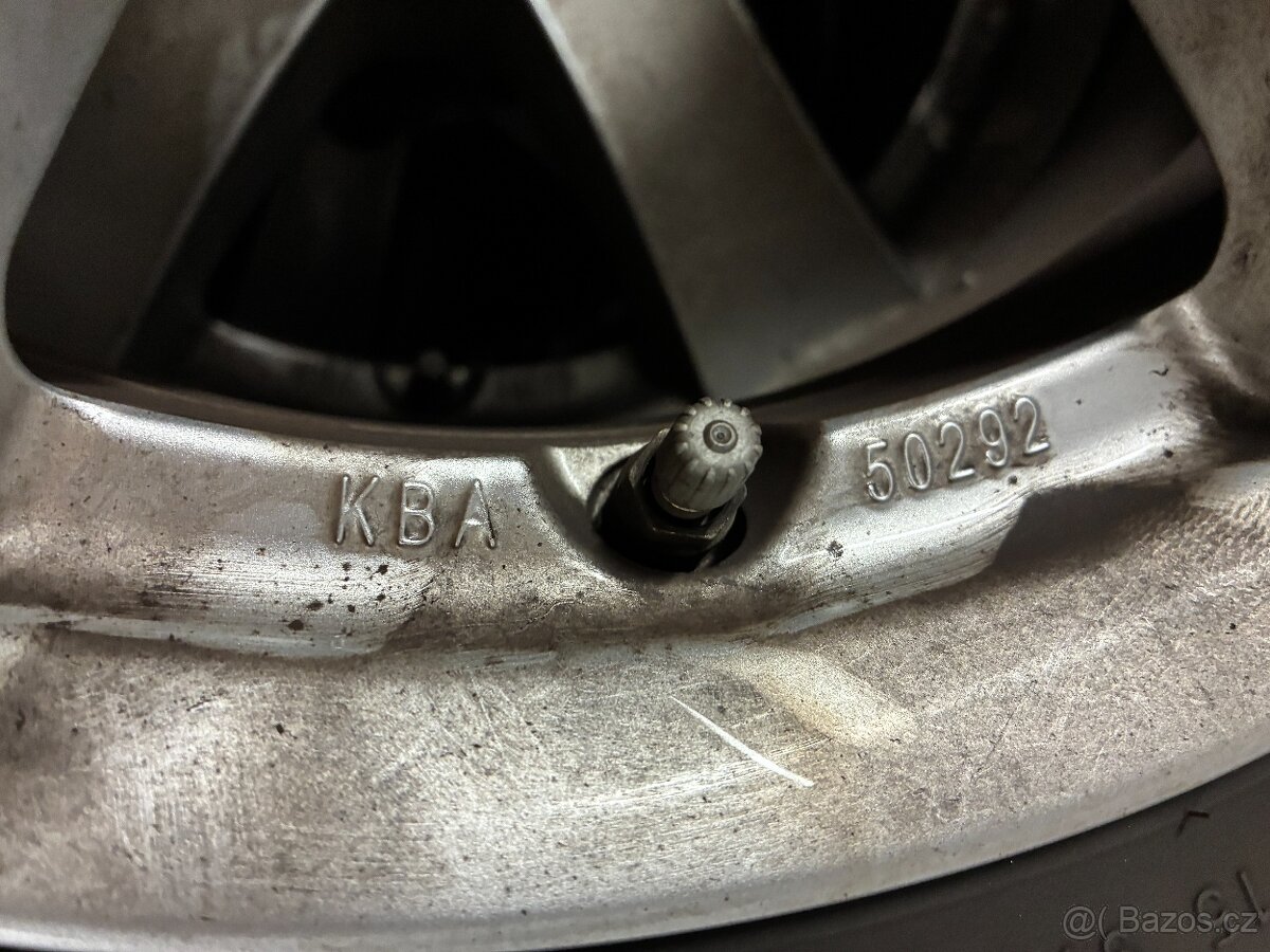 Zimní pneu Hyundai i30 + ALU disk, cena za 1 ks - 5