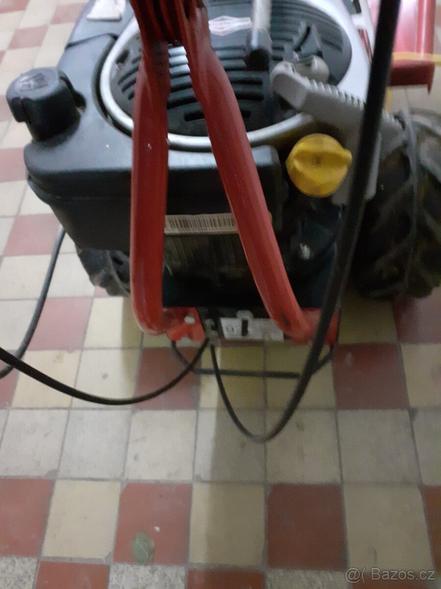 Rotační motorová bubnová sekačka s pojezdem - 5