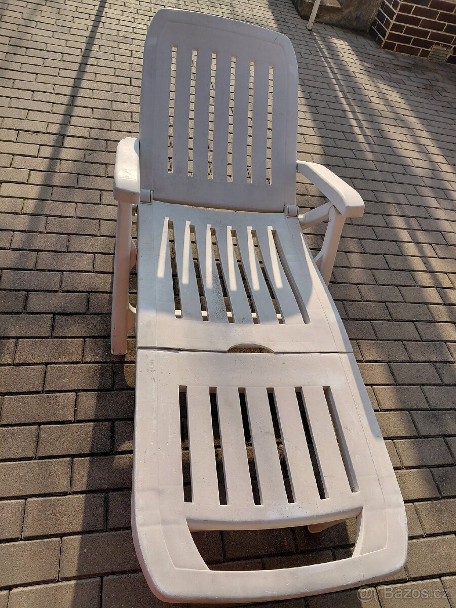 Zahradní plastové lehátko - 5