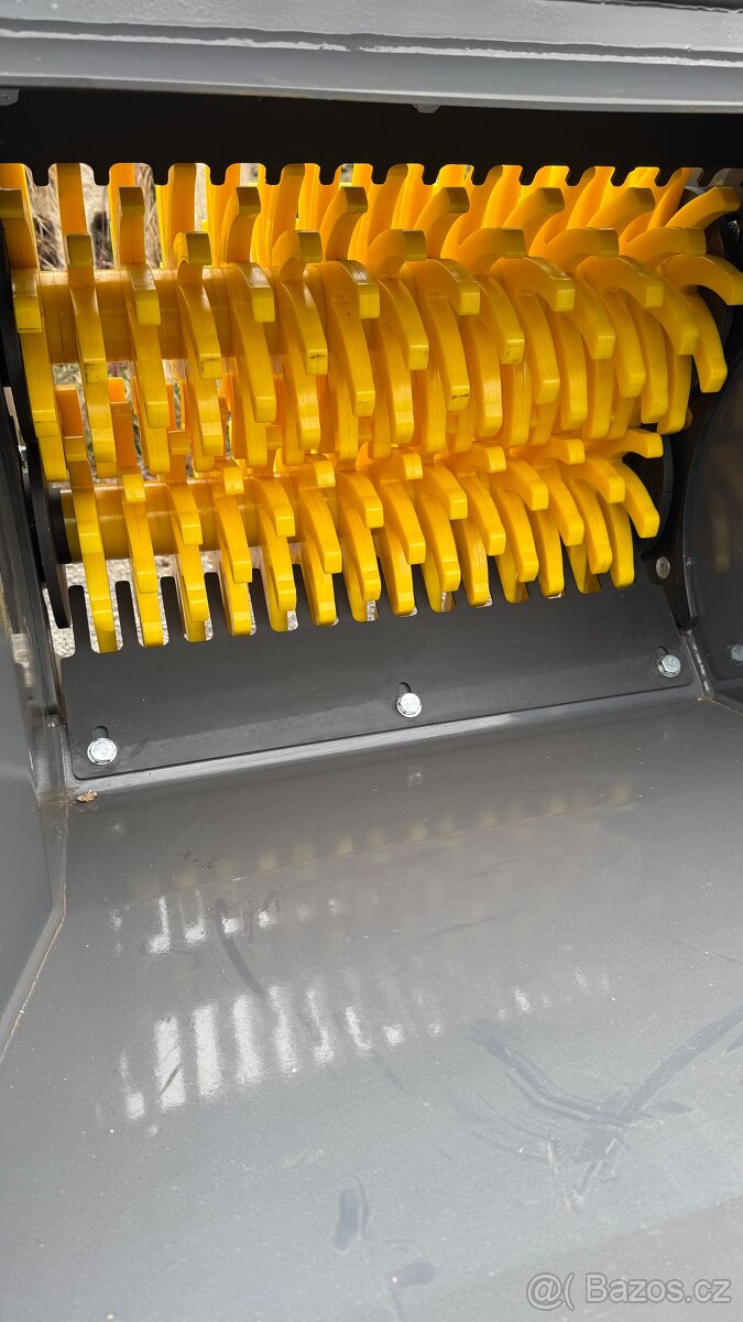 Třídící lopata na bagr 2-5t - 5