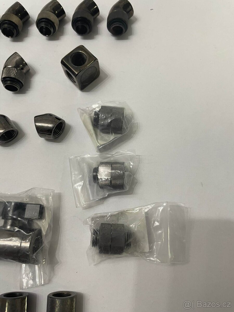 Vodní chlazení - Fitinky EKWB nové i použité Black Nickel - 5