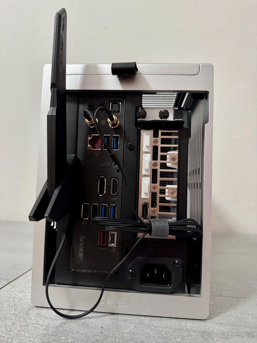 HERNÍ MINI PC I5 12400F/32GB RAM/RTX 4060/1TB SSD - 5