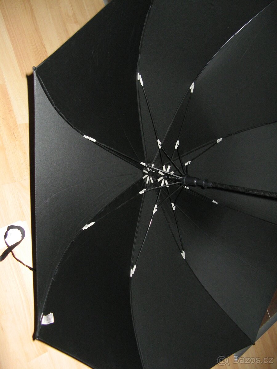 RODINNÝ DEŠTNÍK - 5