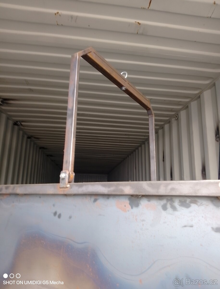 Klece k baličce štípaného dřeva - 5