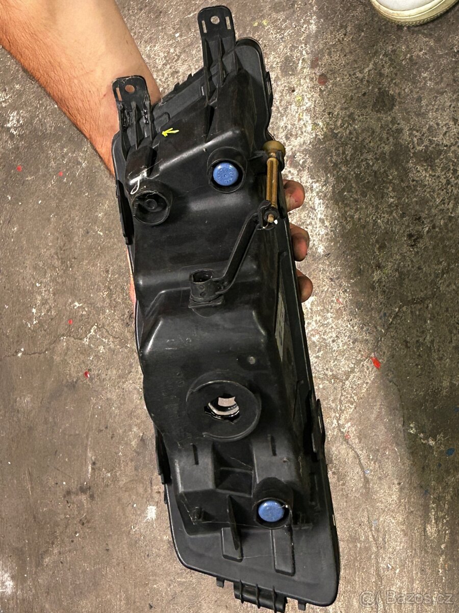 Přední světla na Octavii 3 generace - 5