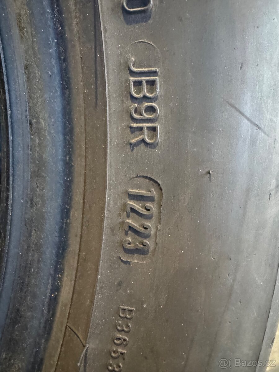 225/50/17 DUNLOP - 5