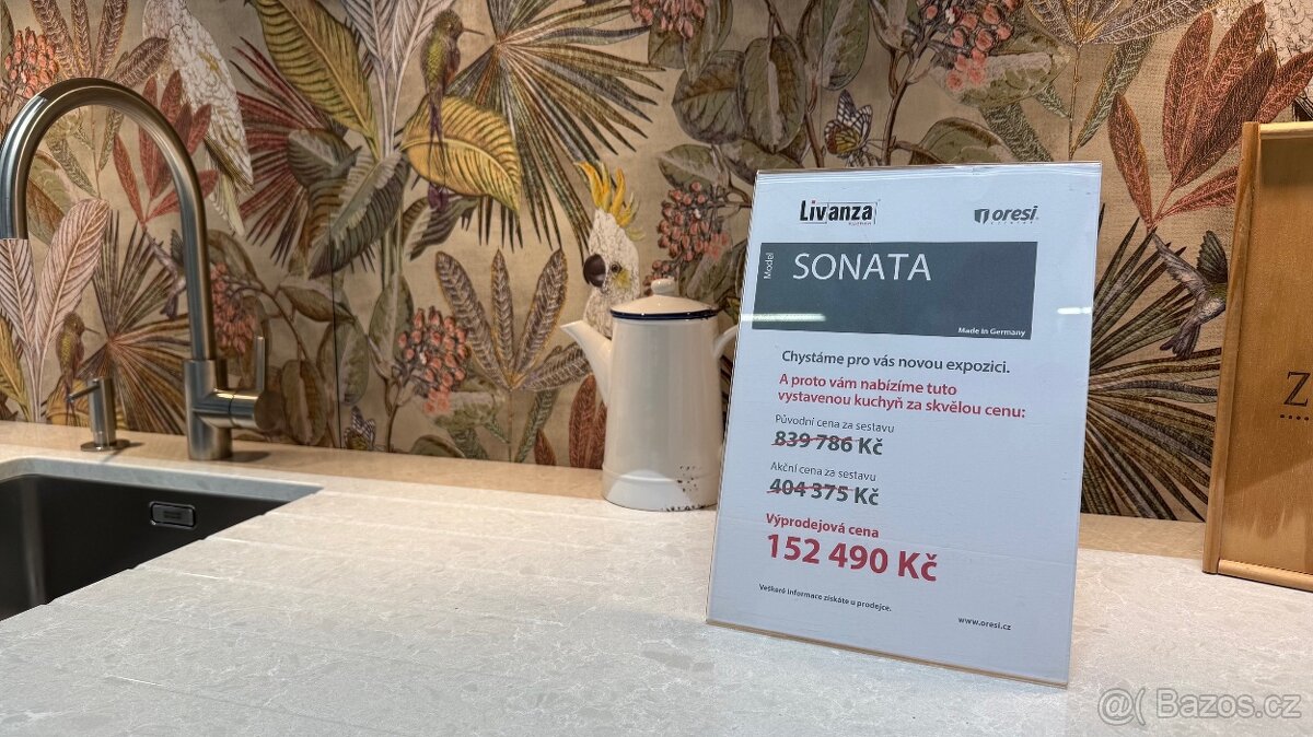 Nová kuchyňská linka Oresi rohová, z expozice. - 5