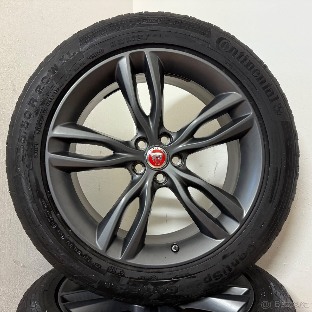 JAGUAR F-PACE 5x108 R20 ET49+LETNÍ 255/50R19 6,5mm - 5