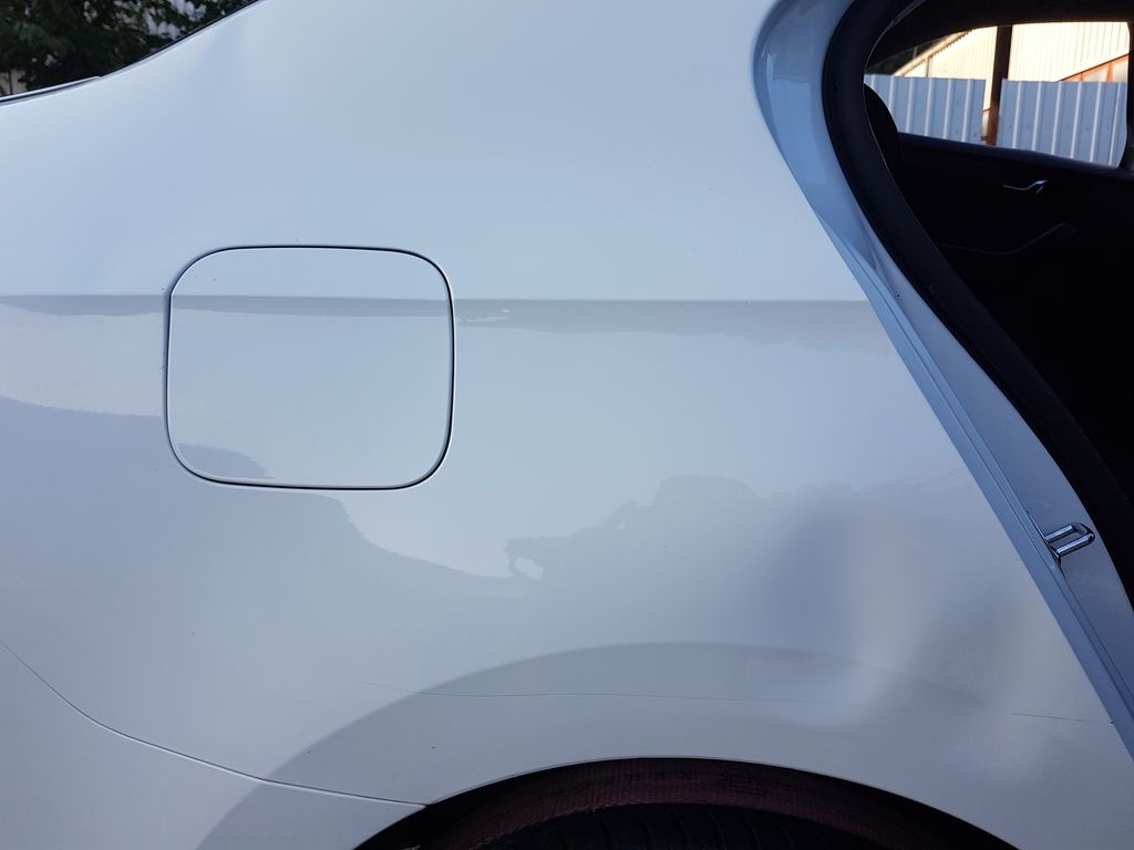 Pravé zrcátko a díly Škoda Rapid, bílé odstín LF9E-9P9P - 5