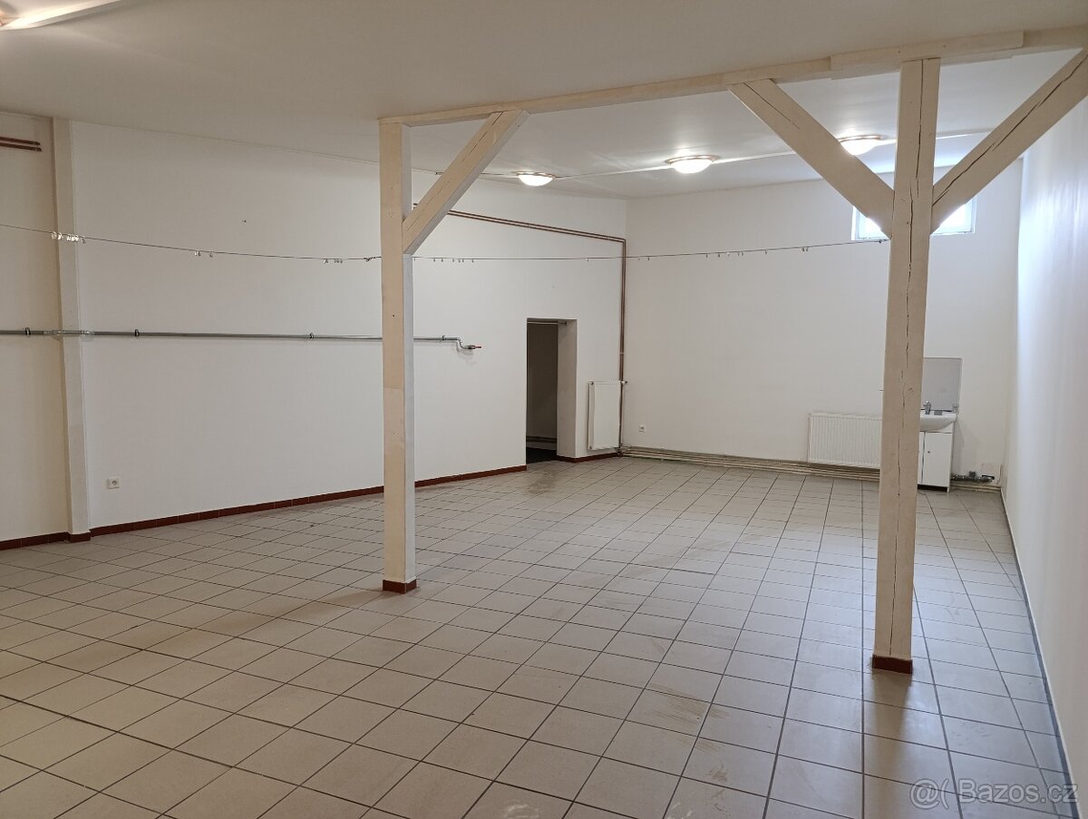 Pronájem nebyt.prostor , Vizovice náměstí - 5