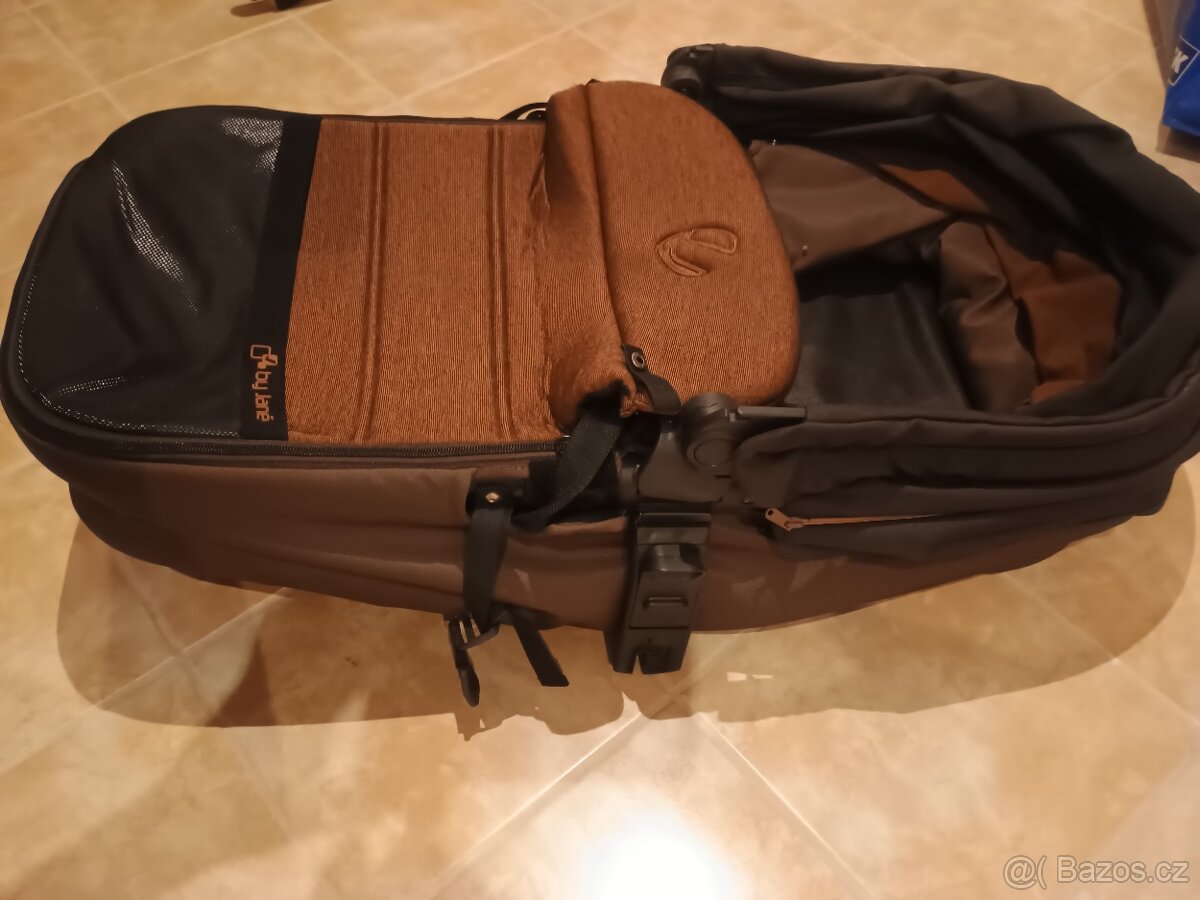 Prodám kvalitní dětský kočárek dvojkombinace Jané crosswalk - 5