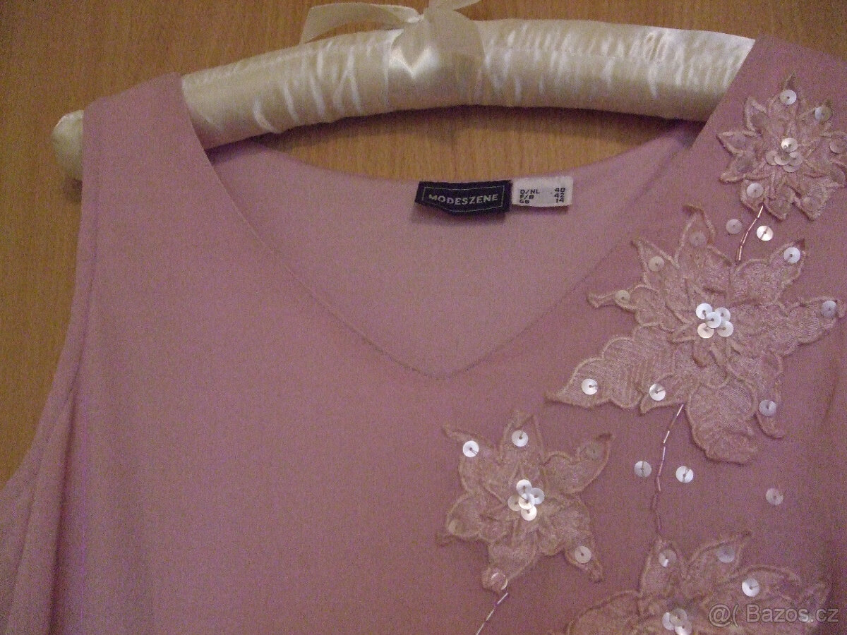 šaty a kostýmek - 5