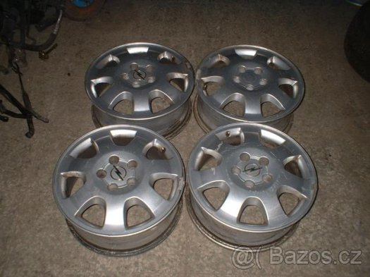 4x použitý alu disk Vectra C - 5