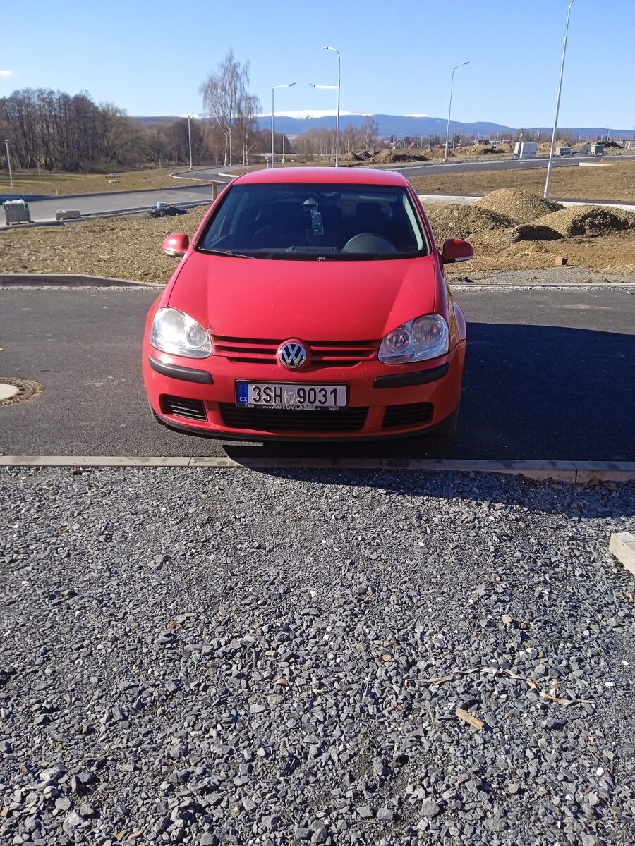 VW golf 5 1.4i - 5