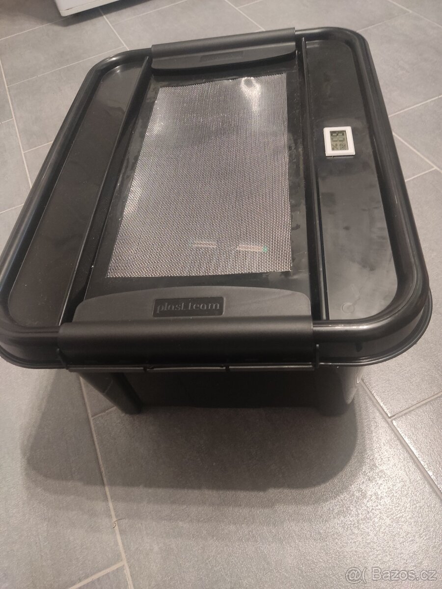Bedna na kolonii - chov švábů (Box na šváby) - 5