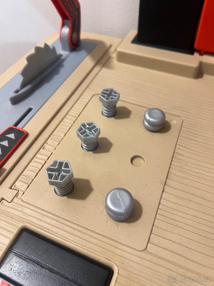 Dětský pracovní ponk Black + Decker, kamion s kufrem - 5