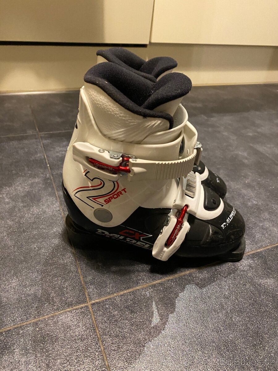 ❄️ Dětská zimní kombinéza LEWRO + lyžáky (Praha 9) - 5