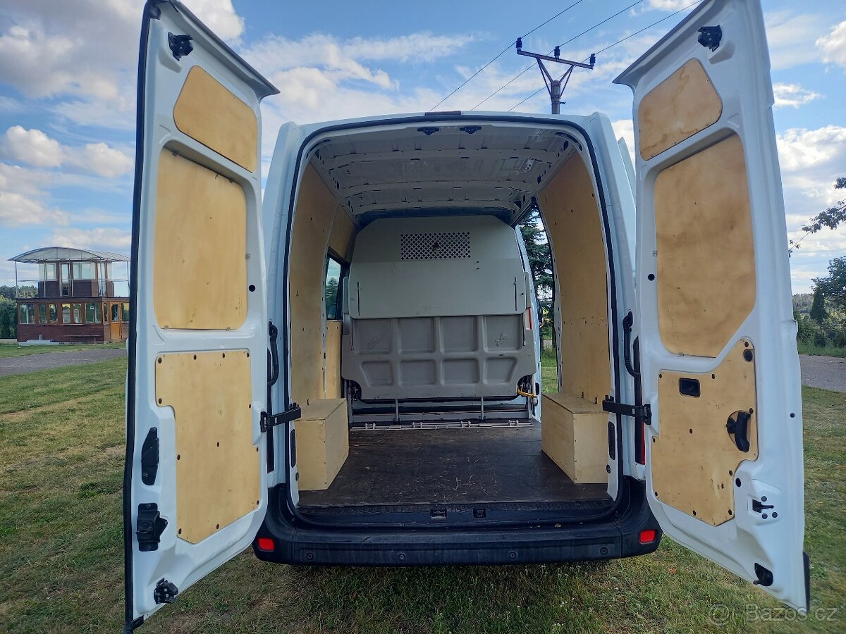 Prodam Renault master 92kw 7míst - 5