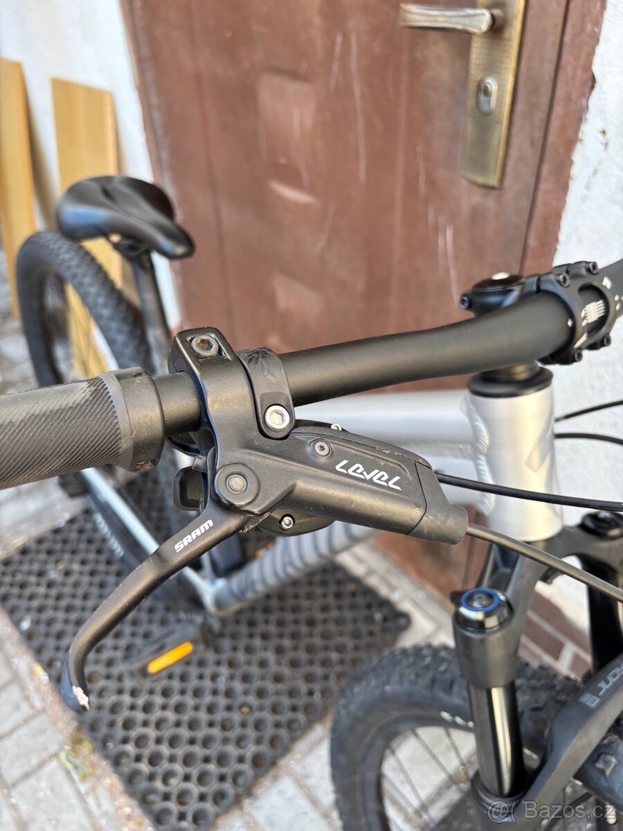 SPECIALIZED ROCKHOPPER EXPERT 29 - 5