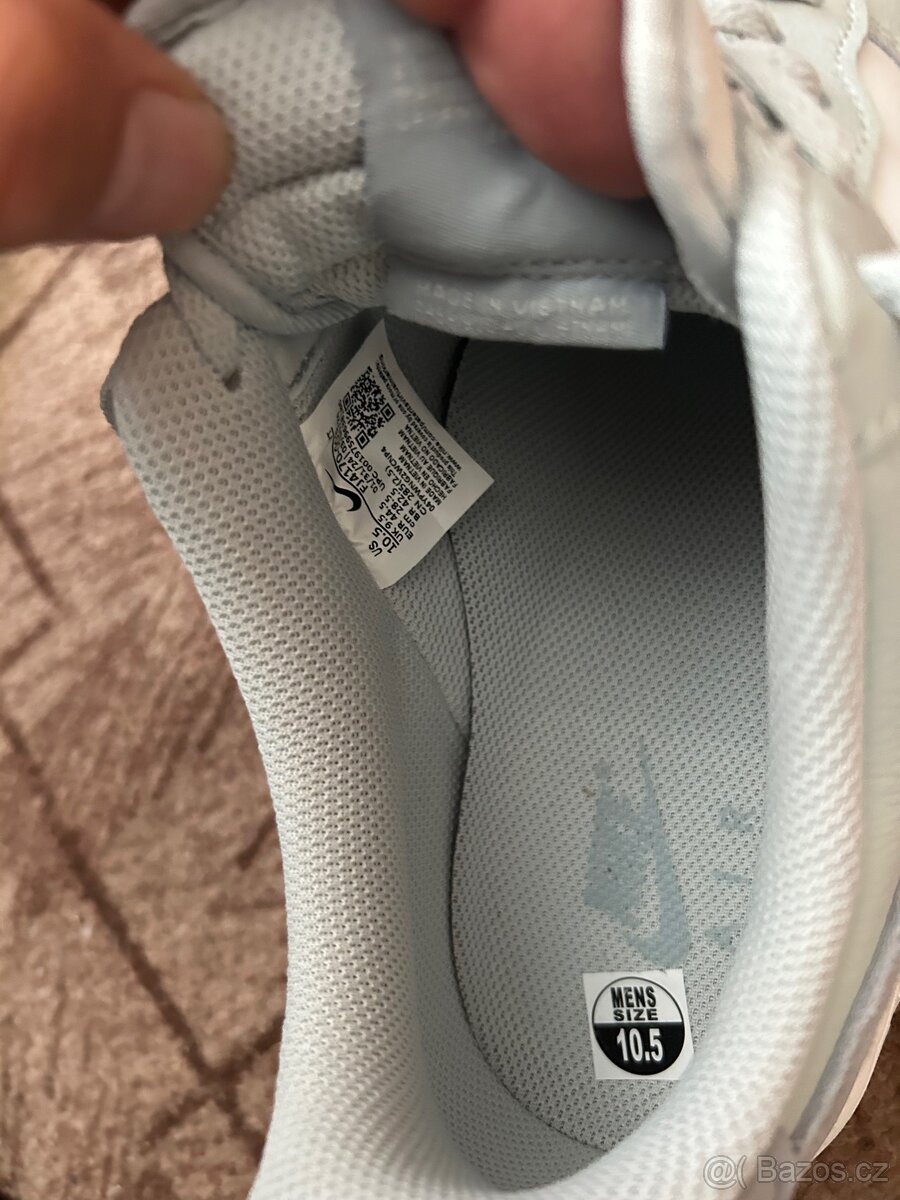 NIKE AIR FORCE 1 07' LV8 - 5