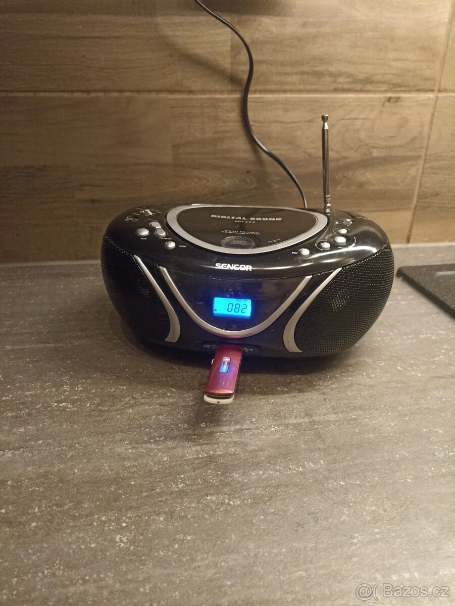 Rádio Sencor s CD na USB - 5