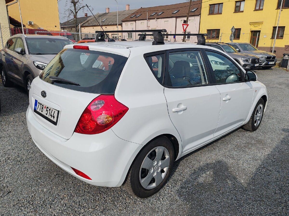 Kia Ceed
1.4 - 5